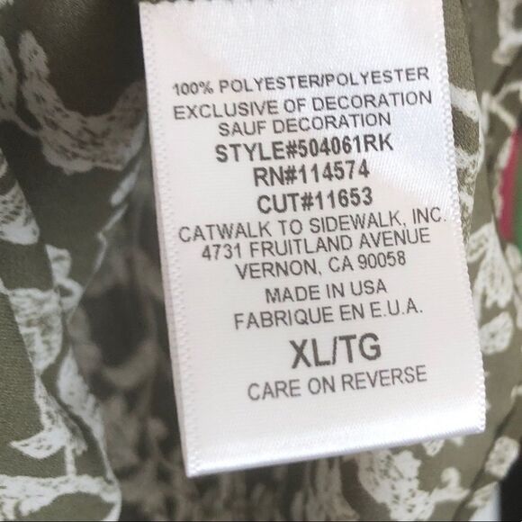 New Pleione off the shoulder top, XL - Picture 4 of 7